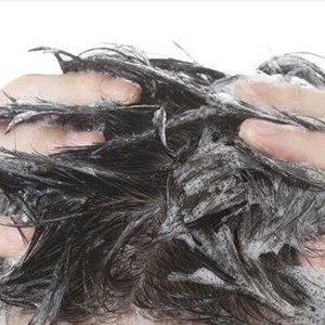 【整髪料　除去】おすすめのスタイリング剤とその落とし方　予洗い編